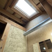 大阪市北区豊崎１丁目の賃貸物件/洗面カウンターの上には天窓があります。明るいのが嬉しい！