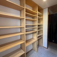 大阪府大阪狭山市西山台6丁目の売買物件/広々としたシューズクローゼット。