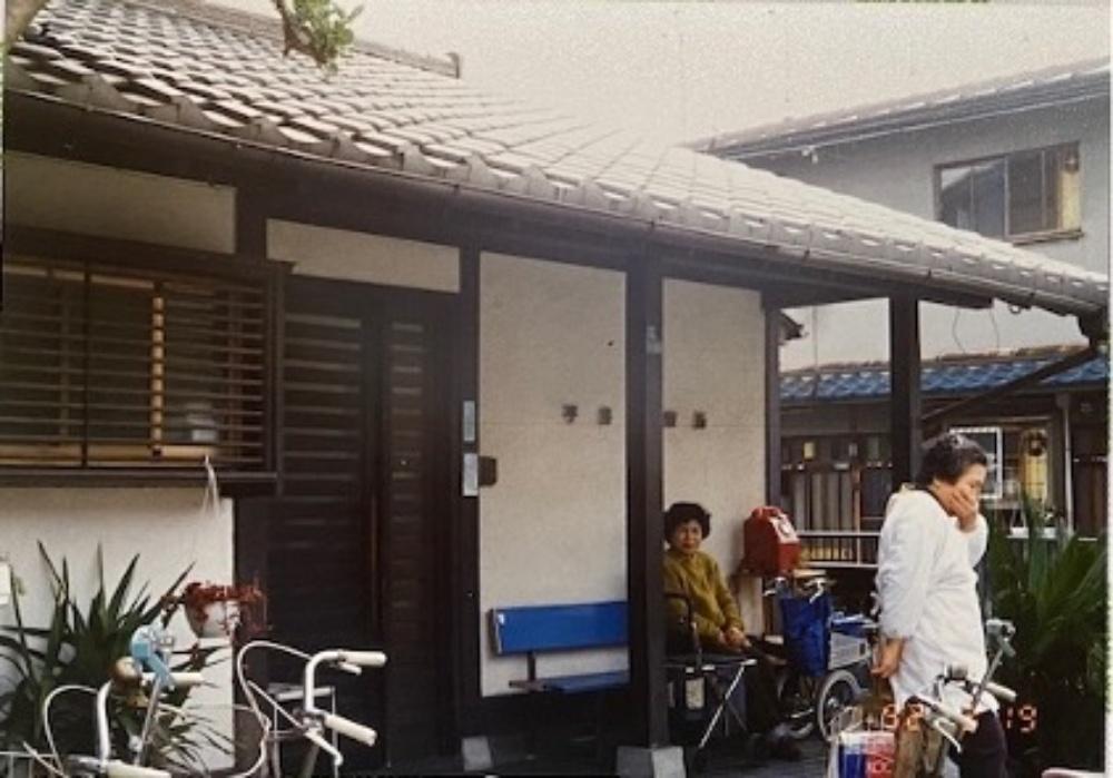 大阪市平野区加美西1丁目の賃貸物件/診療所時代の写真。まちの人が集まる場所でした