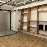 大阪市中央区糸屋町1丁目の賃貸物件/ガレージ部分。