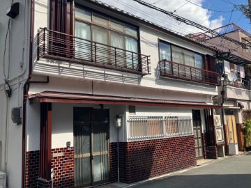 大阪市東淀川区菅原7の賃貸物件/日々がハレの日に、小豆色の住まい