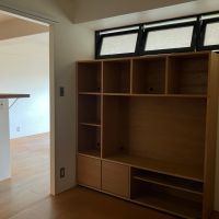 大阪市北区中津の賃貸物件/キッチン横、洋室２には棚があります。