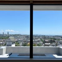 箕面市箕面3丁目の売買物件/リビングから望む景色