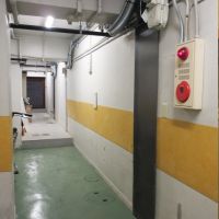 大阪市西区南堀江1丁目の賃貸物件/どこか秘密基地っぽい雰囲気もある共用部