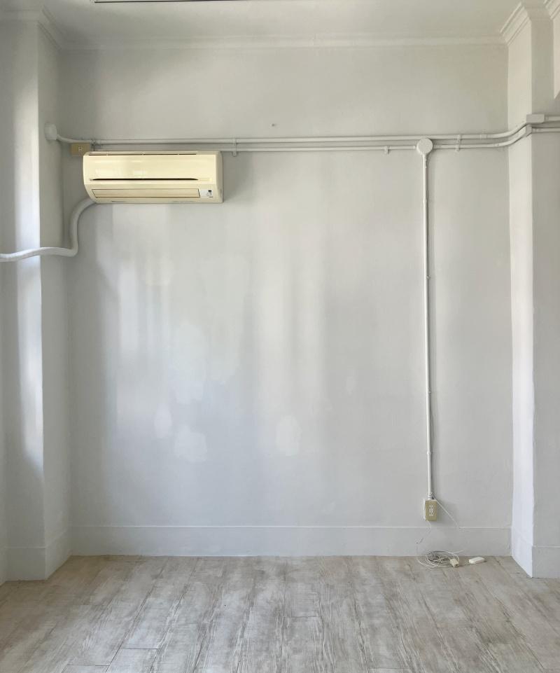 大阪市西区立売堀1丁目の賃貸物件/天井が高いので圧迫感はありません。（31号）