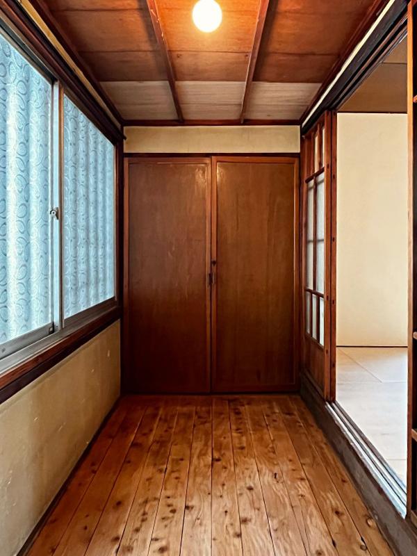 東大阪市永和3丁目の賃貸物件/収納もしくは仕事部屋？元々は勉強部屋として使われていたみたい。