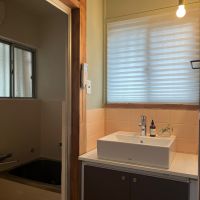 東大阪市喜里川町の賃貸物件/実はこの洗面台、コンロ台の天板をやりかえた再利用なんです。