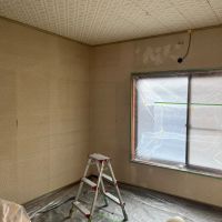 東大阪市喜里川町の賃貸物件/2階はもう一室、奥にバルコニーもあります。絶賛工事中です！