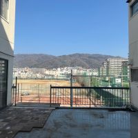 東大阪市鷹殿町の賃貸物件/テラスがあります。向かって右に、今回募集区画が。