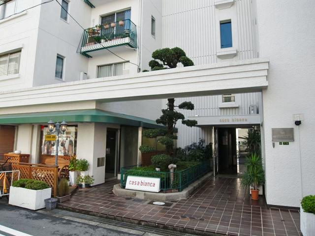 大阪市北区紅梅町の賃貸物件/レトロな佇まいに惹かれます。