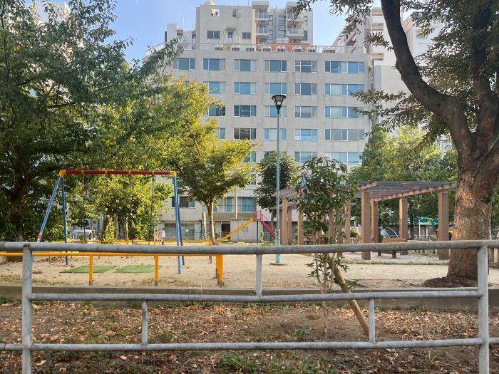 大阪市北区西天満5丁目の賃貸物件/公園ビュー。