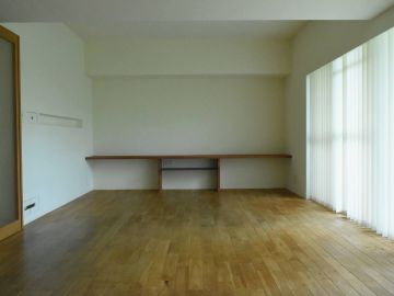豊中市北緑丘3丁目の売買物件/清々しく、光と影を味わう住処