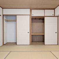 豊中市北緑丘3丁目の売買物件/和室。押入れ2つ分の収納力スペースがあります。