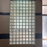 大阪市福島区福島5丁目の賃貸物件/ガラスブロックで仕切られたサウナ室。