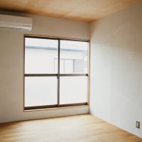 豊中市宮山町の売買物件/2階は特に日当たりが良くバルコニーから陽が差し込みます。