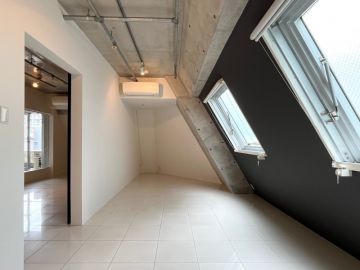 大阪市中央区久太郎町2丁目の賃貸物件/ナナメの美学