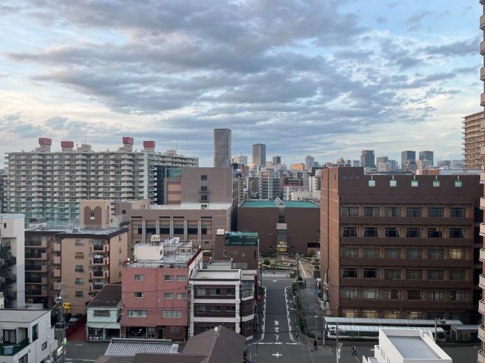 大阪市西区南堀江4丁目の賃貸物件/共用廊下側の眺望。