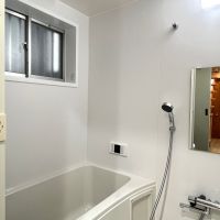 大阪府東大阪市若江本町1丁目の賃貸物件/浴室。
