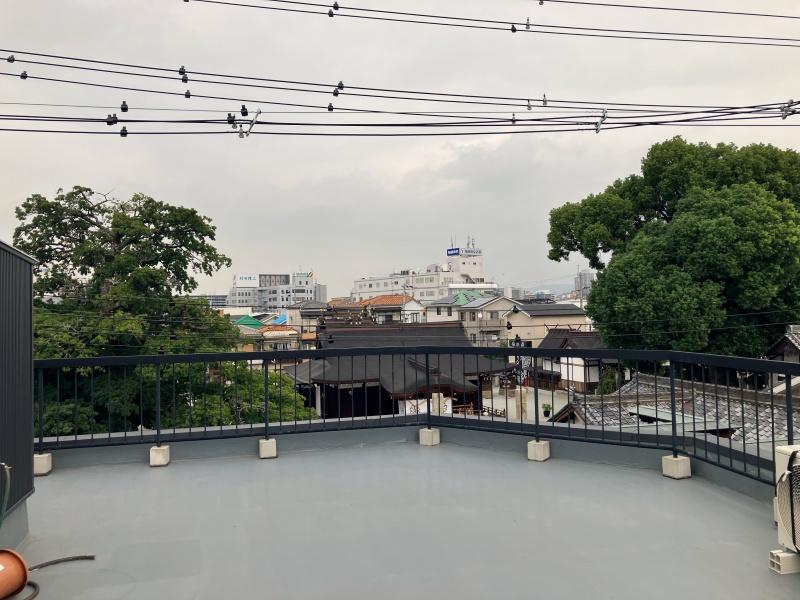 大阪府東大阪市御厨１丁目の賃貸物件/屋上、（曇っていても）ご利益ビュー。