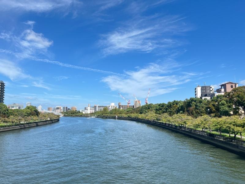 大阪府大阪市都島区網島町の賃貸物件/散歩のススメ③：川崎橋から見た大川。家から徒歩1分でこの景色。