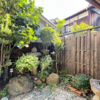 大阪府大阪市東住吉区北田辺1丁目の賃貸物件/庭。しっかり手入れされています。