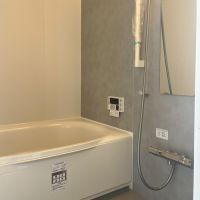 大阪府八尾市垣内2丁目の賃貸物件/浴室はユニットバス。