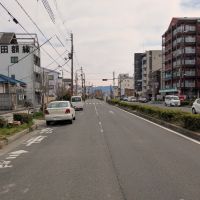 大阪府東大阪市横沼町3丁目の賃貸物件/1本外にでた幹線道路からは生駒山が見えます。