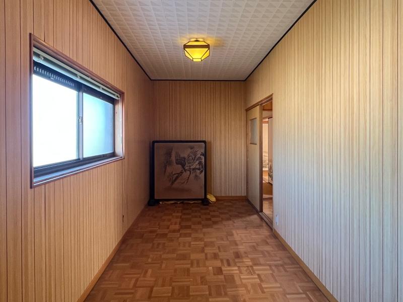 泉佐野市鶴原3丁目の賃貸物件/2F：納戸。7畳ぐらいありそうです！（図面では黒く塗りつぶされている部屋）