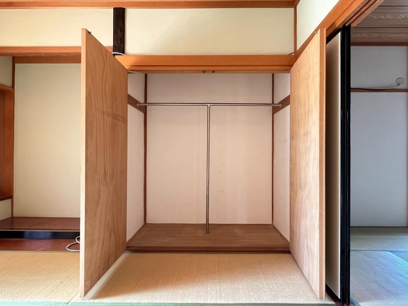 大阪府枚方市津田元町1丁目の賃貸物件/洋服収納もあり。