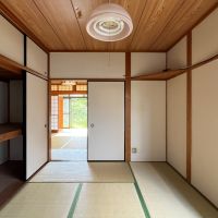 大阪府枚方市津田元町1丁目の賃貸物件/北側和室。縁側から光が届きます。