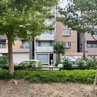 大阪府大阪市中央区神崎町の賃貸物件/緑に面した一棟ビル。