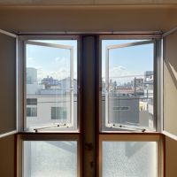 大阪市平野区長吉出戸3丁目の賃貸物件/南向きの窓。いい光。