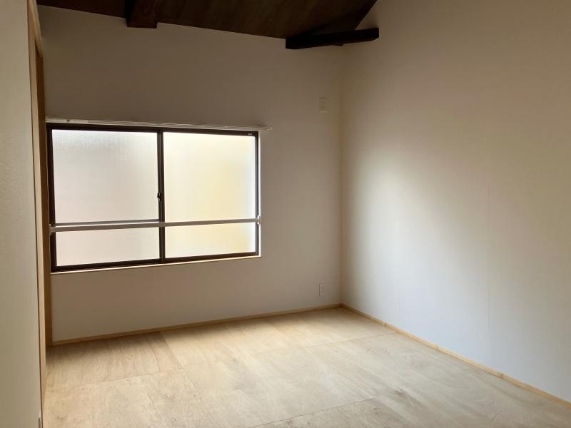 大阪市東成区中本5丁目の賃貸物件/東側2階居室。