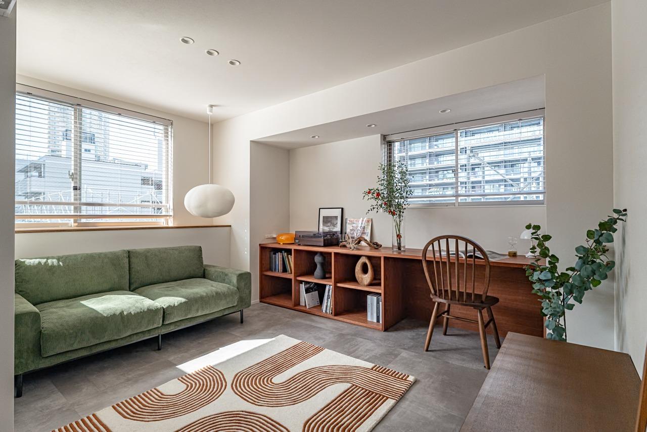 大阪府大阪市中央区谷町5丁目の売買物件/角に面する二面採光でとても明るく開放的な室内