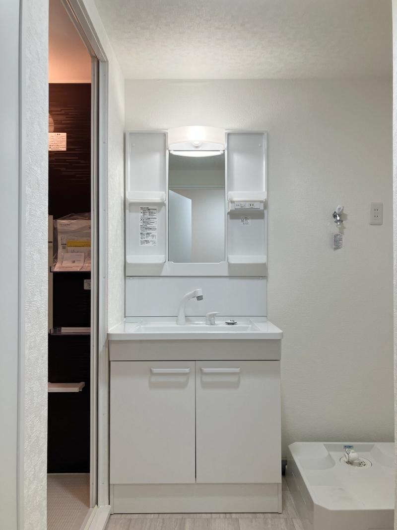 大阪府池田市神田１丁目の賃貸物件/洗面台。