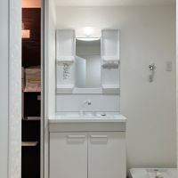 大阪府池田市神田１丁目の賃貸物件/洗面台。