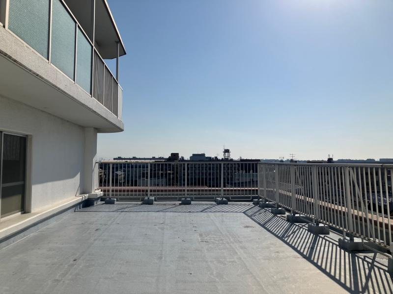 大阪府池田市神田１丁目の賃貸物件/広々ルーフバルコニーの開放感たるや！