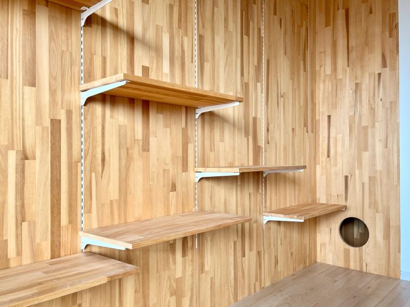 大阪府大阪市西区九条１丁目の賃貸物件/この穴から顔を覗かせてくれるんでしょうね…。（可愛い）