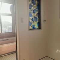 大阪府大阪市阿倍野区三明町の賃貸物件/可愛いガラスが入っています。