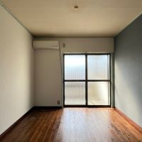 大阪市住吉区大領5丁目の賃貸物件/2F：南側の洋室。光がよく入ります。