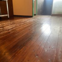 大阪市住吉区大領5丁目の賃貸物件/この床だけで入居を決めてしまいそうなぐらい、味があって魅力的です。