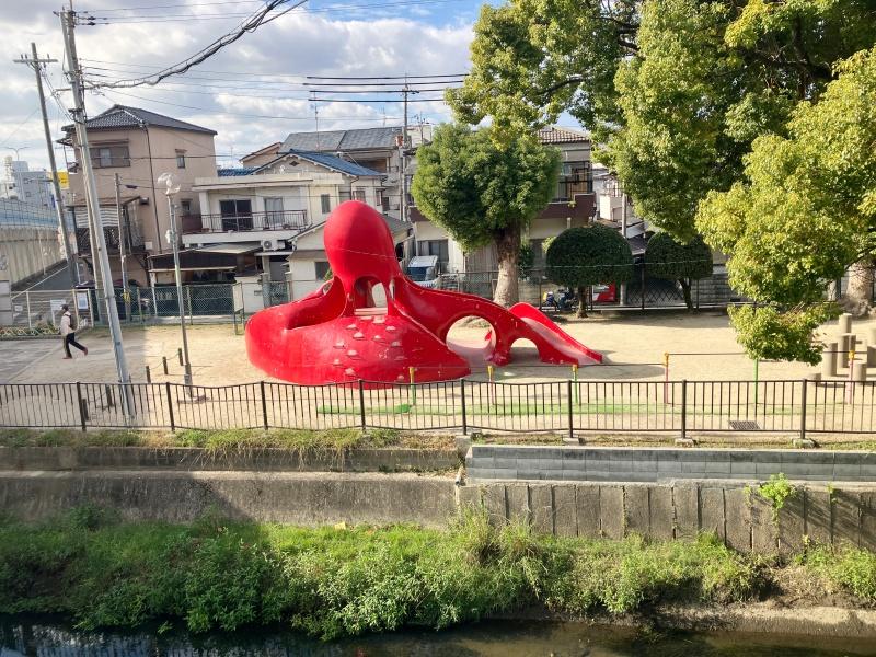 大阪府寝屋川市清水町の賃貸物件/真っ赤なアイツ。