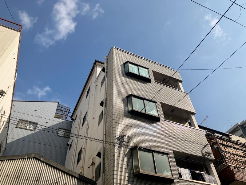 大阪市港区弁天5丁目2番9号の賃貸物件/レトロな外観。