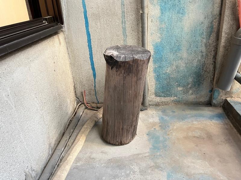 大阪市大正区三軒家西3丁目の賃貸物件/前住人の置き土産？ベンチ代わりにいかがでしょう。