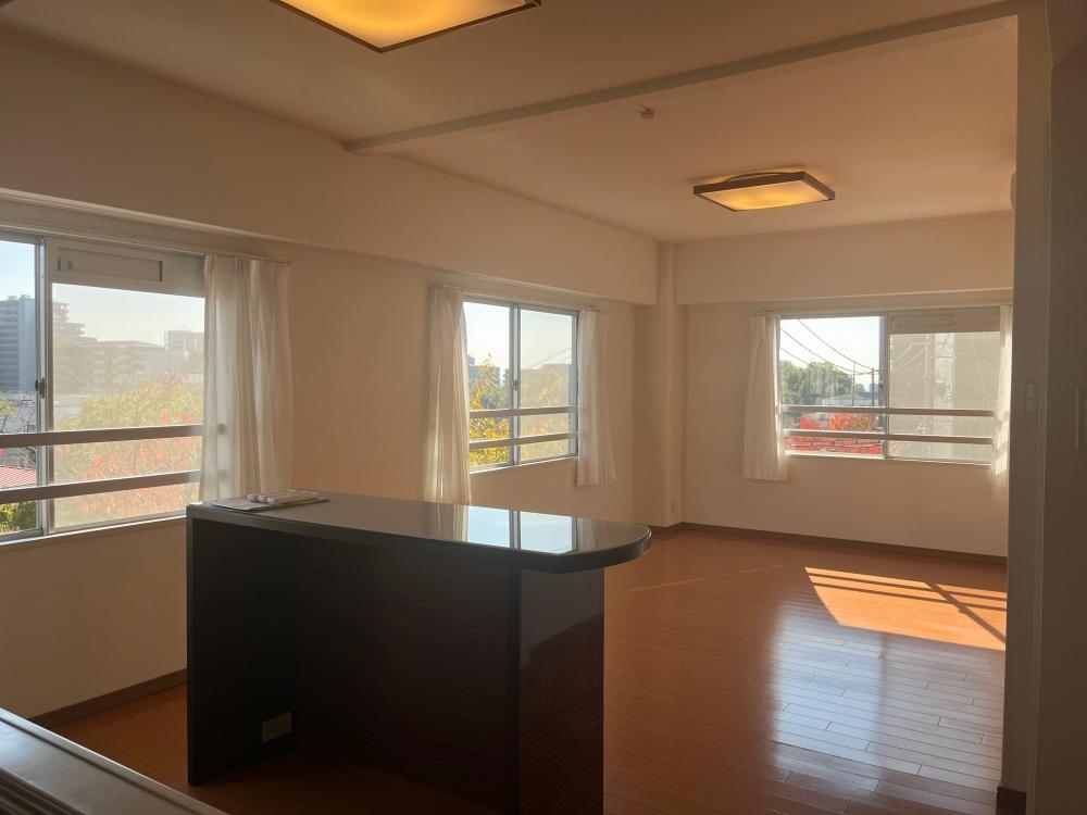 豊中市新千里西町２丁目の売買物件/室内。縦長のぽかぽかLDK