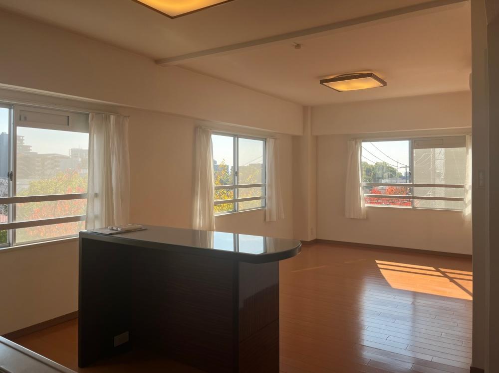 豊中市新千里西町２丁目の売買物件/室内。縦長のぽかぽかLDK