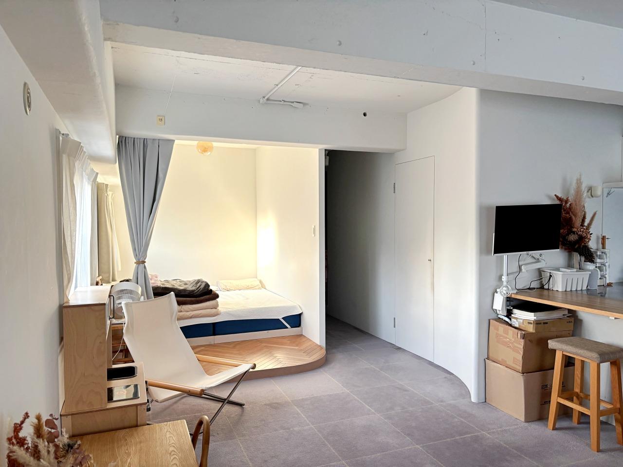 大阪市北区天満橋2丁目の売買物件/寝室は壁ではなくカーテンで間仕切る仕様