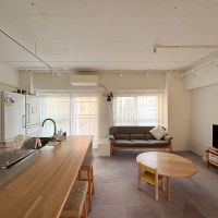 大阪市北区天満橋2丁目の売買物件/全体的に明るく柔らかな雰囲気の空間