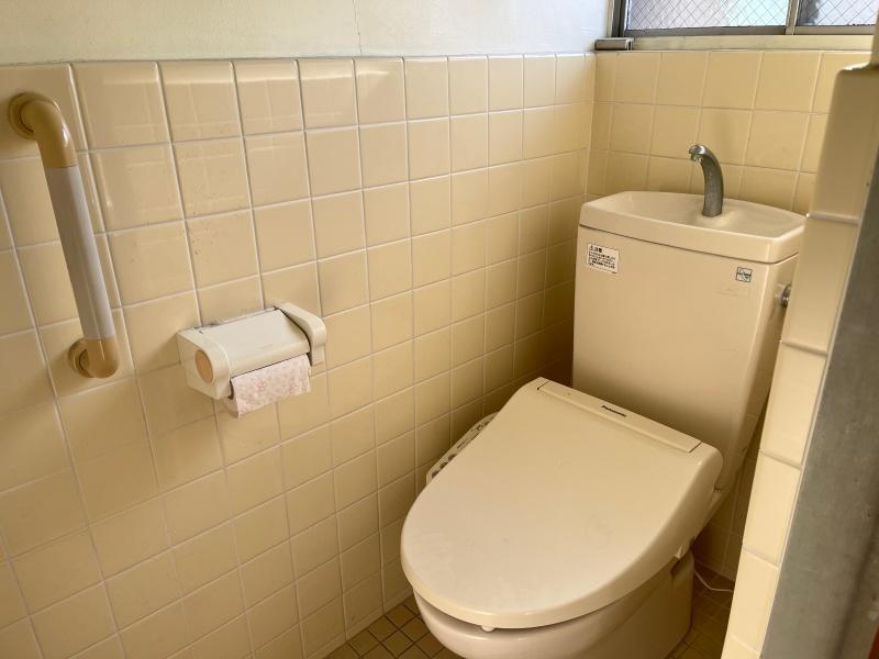 大阪市城東区東中浜2丁目の賃貸物件/1階トイレ。