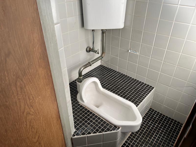 大阪市城東区東中浜2丁目の賃貸物件/2階トイレ。